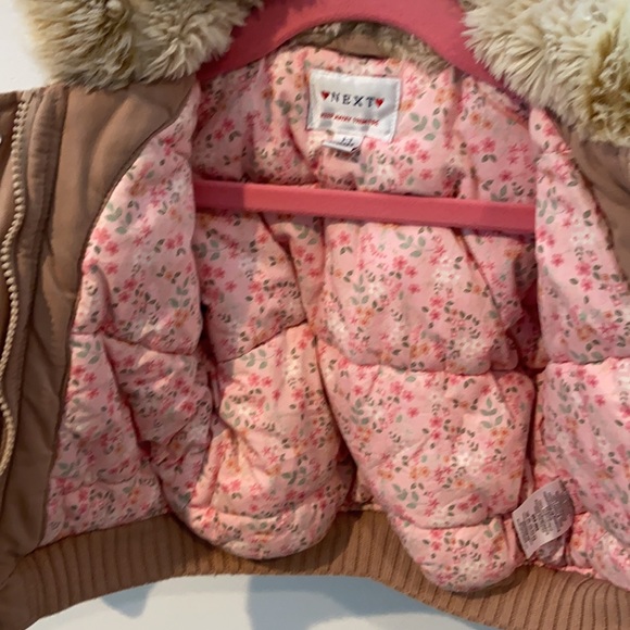 Jacket - Picture 2 of 9